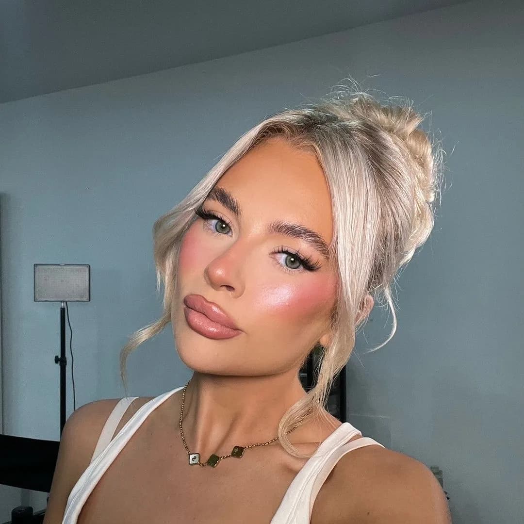 Jasmine Eve